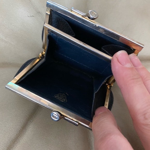 Vintage Gucci Kisslock Coin Wallet GG Authentic - Picture 9 of 14